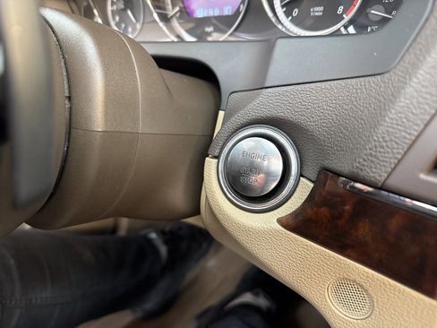 Used 2011 Mercedes-Benz E 350 E 350 image 27