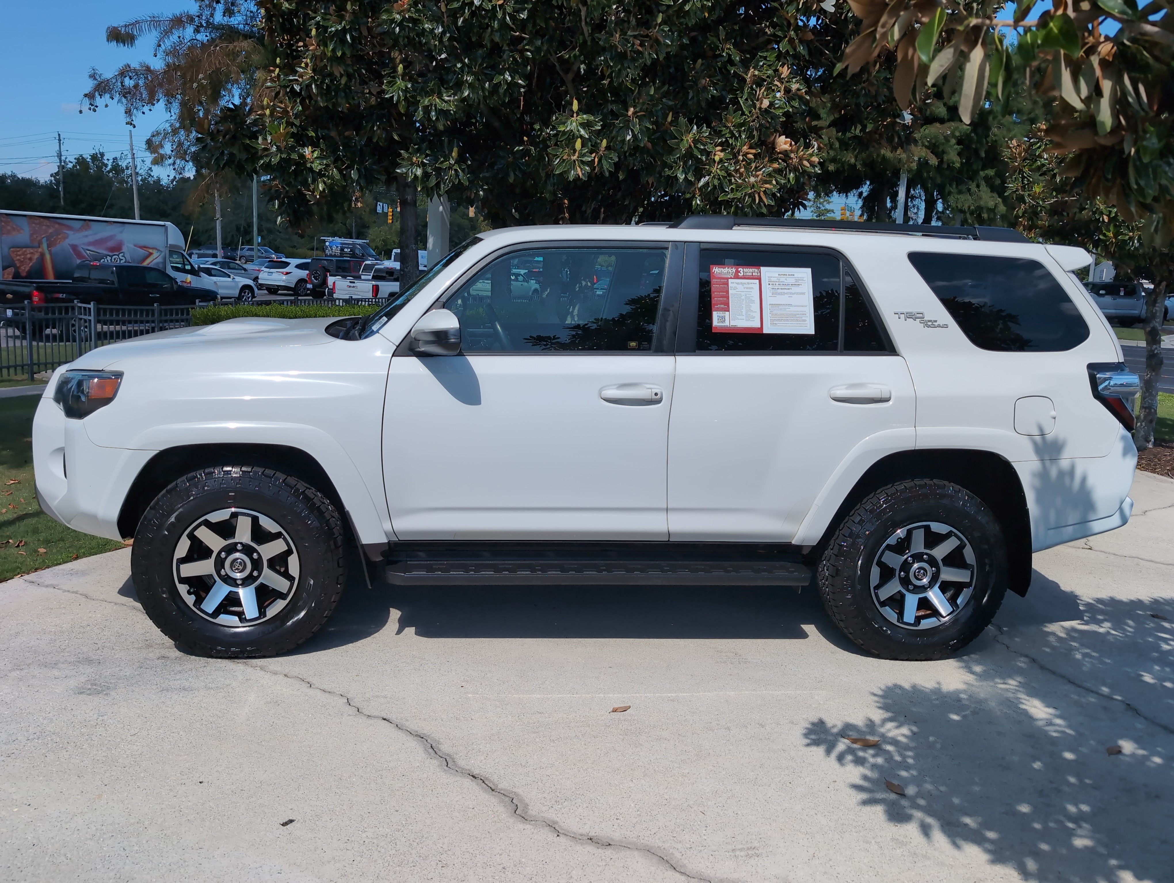 Used 2020 Toyota 4Runner TRD Off-Road AWD/4WD image 7