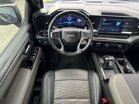 Used 2024 Chevrolet Silverado 1500 ZR2 w/ Technology Package image 14