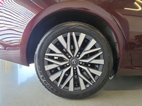Used 2024 Nissan Altima 2.5 SV FWD image 27