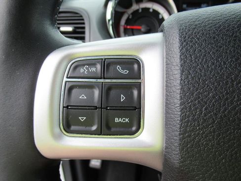 Used 2017 Dodge Grand Caravan GT image 20