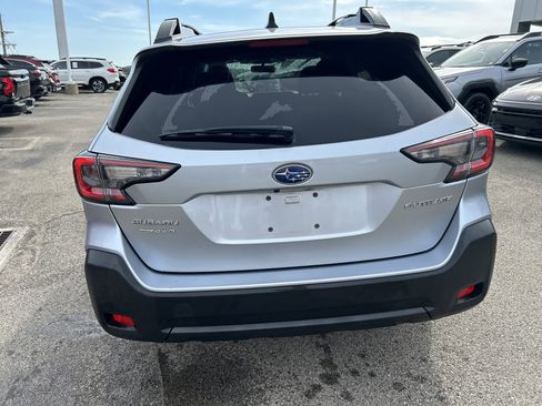 Used 2024 Subaru Outback Premium image 11
