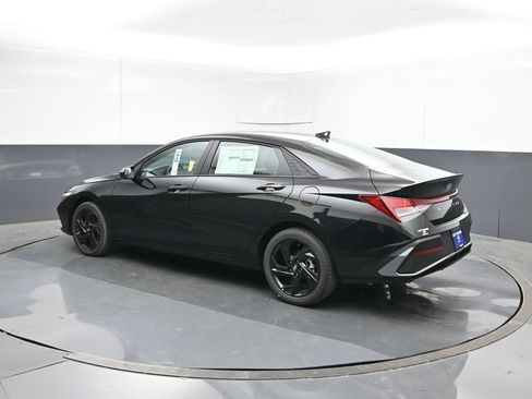 New 2026 Hyundai Elantra Sport image 4