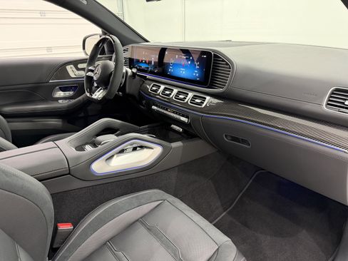 Used 2025 Mercedes-Benz GLE 53 AMG 4MATIC Coupe image 26