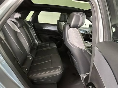 Used 2024 Cadillac Lyriq Tech RWD image 30