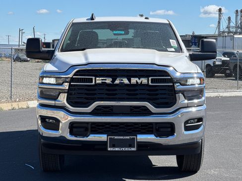 New 2026 RAM 3500 Tradesman w/ Chrome Appearance Group A AWD/4WD image 8