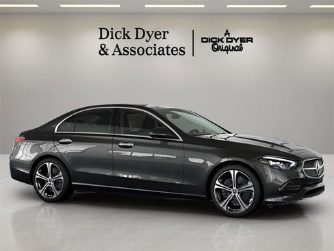 Used 2025 Mercedes-Benz C 300 Sedan image 2
