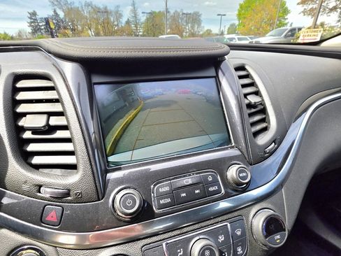 Used 2018 Chevrolet Impala LT FWD image 16