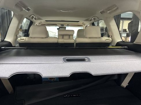 Used 2020 Lexus GX 460 Luxury image 3