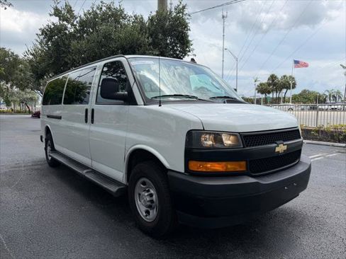 Used 2023 Chevrolet Express 3500 LS RWD image 9