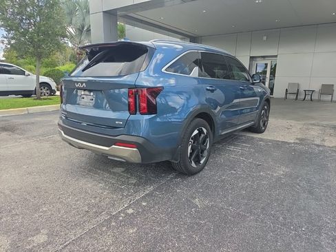 Used 2025 Kia Sorento SX Prestige AWD/4WD image 3