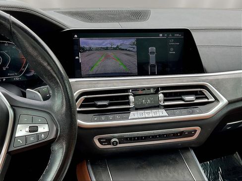 Used 2022 BMW X5 xDrive40i AWD/4WD image 9
