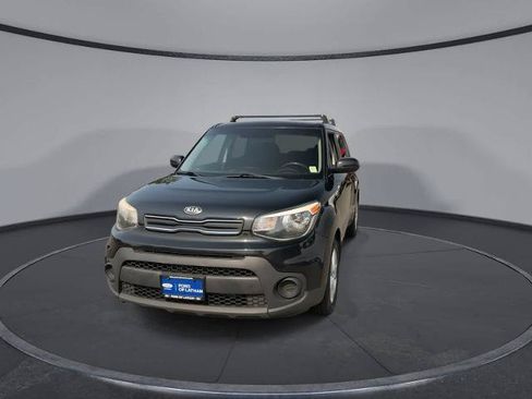 Used 2019 Kia Soul FWD image 3