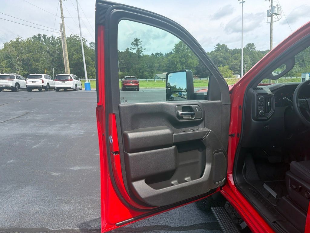 New 2026 Chevrolet Silverado 2500 Custom w/ Custom Value Package AWD/4WD image 32