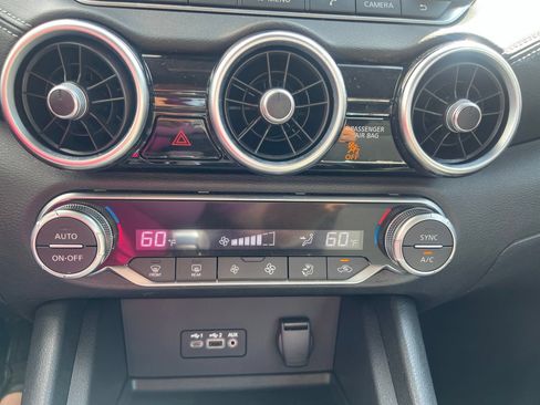 Used 2021 Nissan Sentra SV FWD image 16