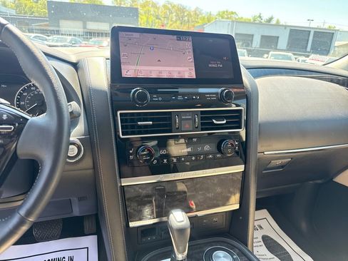 Used 2024 Nissan Armada Platinum w/ Cargo Package RWD image 18