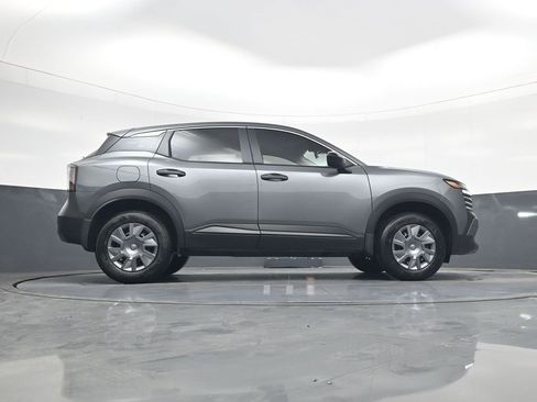 New 2026 Nissan Kicks S image 21