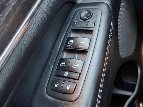 Used 2014 Jeep Grand Cherokee Limited image 22