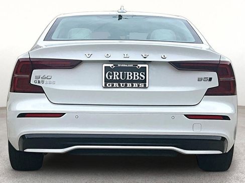 Used 2025 Volvo S60 B5 Plus AWD/4WD image 7