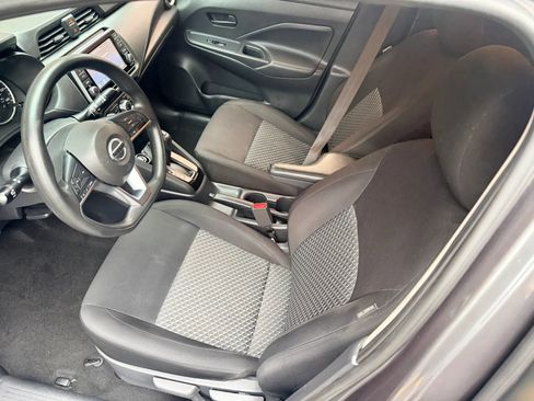 Used 2020 Nissan Versa S FWD image 33