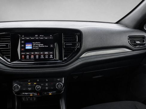 Used 2022 Dodge Durango GT RWD image 34