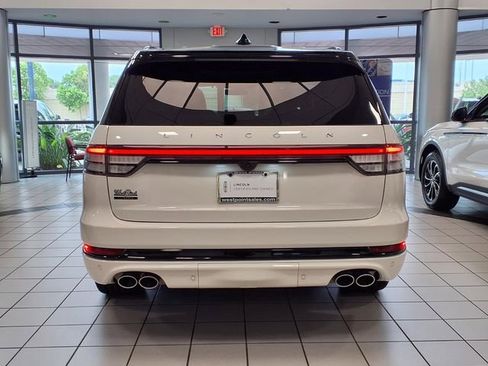 Certified 2026 Lincoln Aviator Reserve w/ Luxury Package RWD image 23