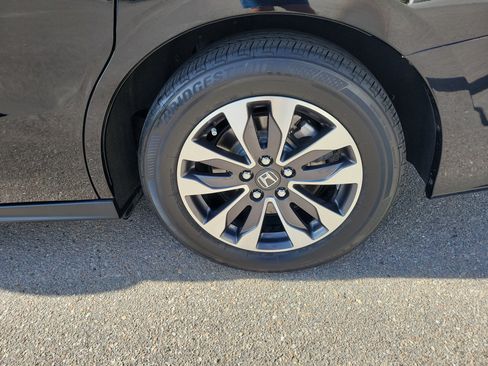 Used 2023 Honda Odyssey EX-L image 9