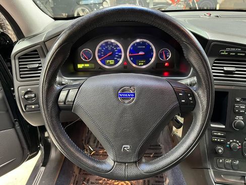 Used 2004 Volvo S60 R AWD/4WD image 11