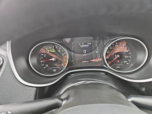 Used 2020 Jeep Compass Latitude image 24