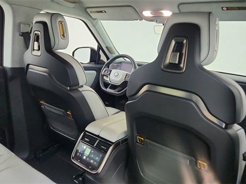 Used 2023 Rivian R1T Adventure image 28