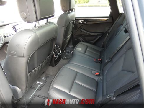 Used 2017 Porsche Macan S AWD/4WD image 36