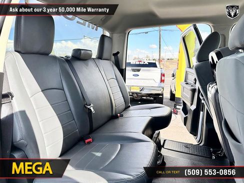 Used 2017 RAM 1500 4x4 Crew Cab image 18