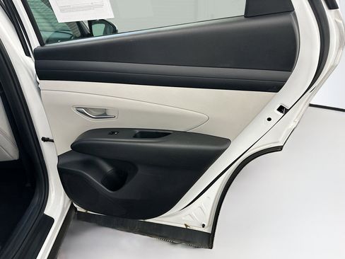 Used 2025 Hyundai Tucson SEL AWD/4WD image 32
