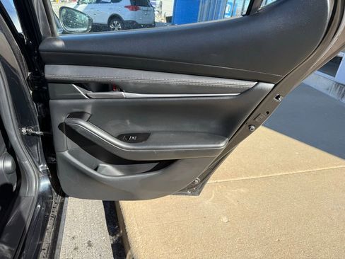 Used 2025 MAZDA MAZDA3 s Sport image 39