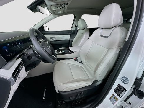 New 2026 Hyundai Tucson Limited image 16