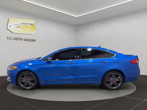 Used 2020 Ford Fusion Titanium image 4