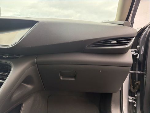 Used 2022 Buick Envision Essence w/ Sport Touring Package image 20