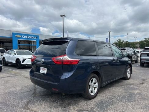 Used 2020 Toyota Sienna L image 3