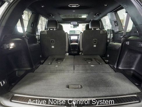 Used 2024 Jeep Grand Cherokee L Limited w/ Luxury Tech Group II image 6