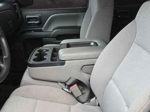 Used 2018 Chevrolet Silverado 1500 Custom w/ Custom Value Package image 19