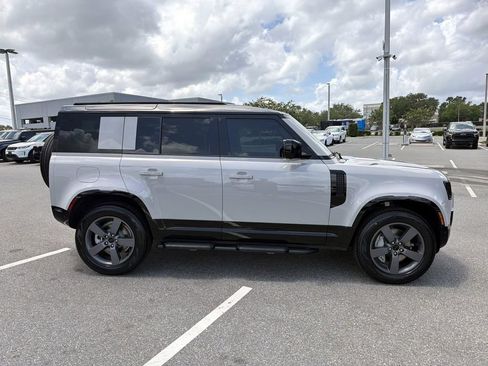 New 2026 Land Rover Defender 110 X-Dynamic SE AWD/4WD image 6