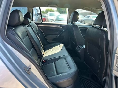Used 2017 Volkswagen Golf Alltrack SEL image 34