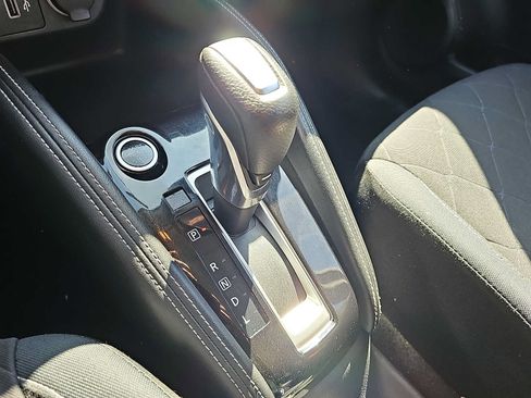 Used 2019 Nissan Kicks SV FWD image 14