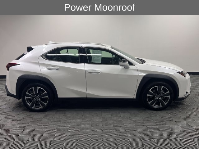 Certified 2025 Lexus UX 300h FWD image 4
