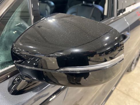 Certified 2023 Kia Sorento SX image 29