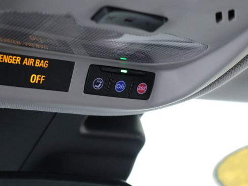 Used 2024 Chevrolet Trax LS image 21