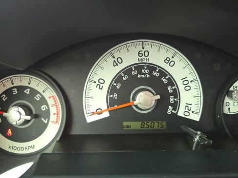 Used 2014 Toyota FJ Cruiser 2WD w/ Convenience Package image 13