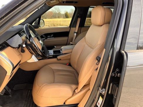 Used 2025 Land Rover Range Rover Long Wheelbase SE image 23