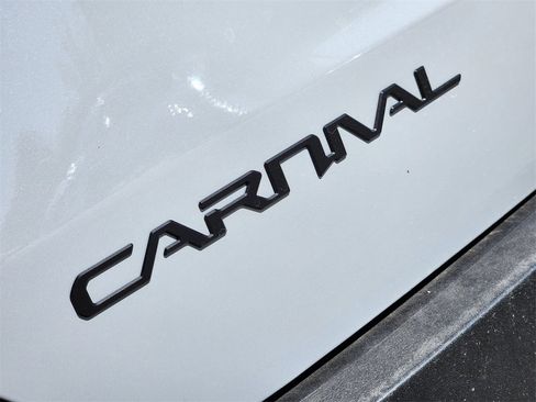 New 2026 Kia Carnival SX Prestige image 8