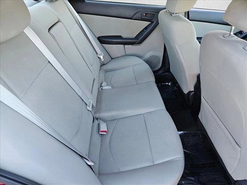 Used 2012 Kia Forte EX image 18